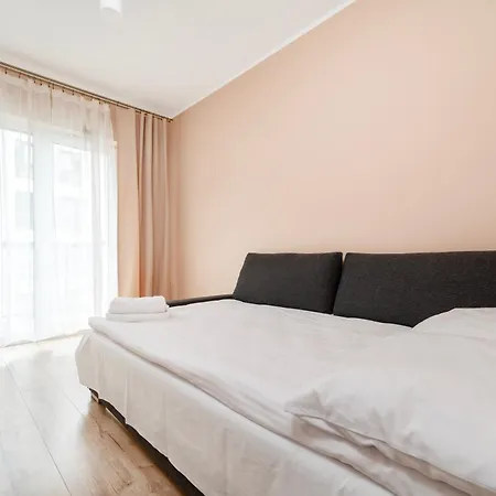 Pogonowskiego Beige By Bookinghost *