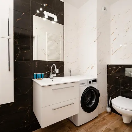 Pogonowskiego Beige By Bookinghost * Łódź