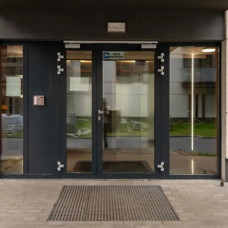 Pogonowskiego Beige By Bookinghost