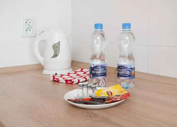 Daire Pogonowskiego Beige By Bookinghost Łódź