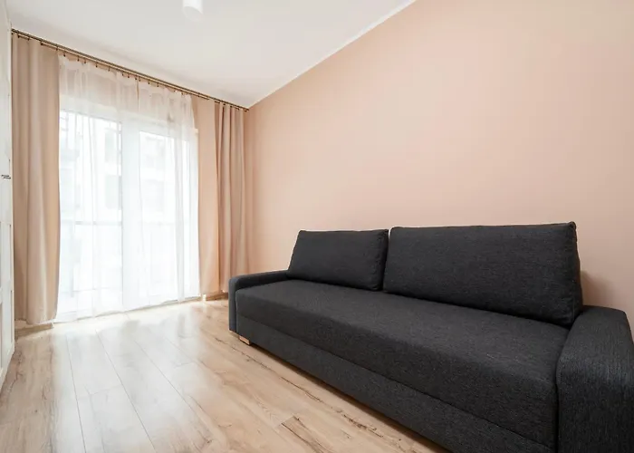 Pogonowskiego Beige By Bookinghost Daire *